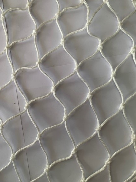 Rede de nylon entrançado